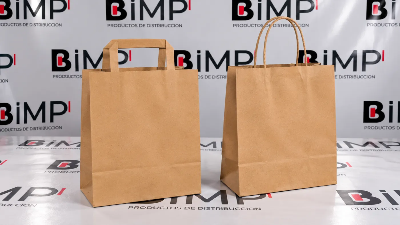 Bolsas de papel kraft anónimas sin imprimir con asa plana y asa rizada